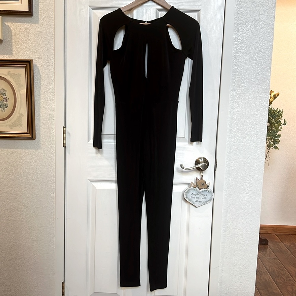 Women’s jumpsuit.